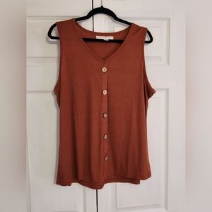 French Laundry tank top with decorative buttons. Burnt orange size 1x.